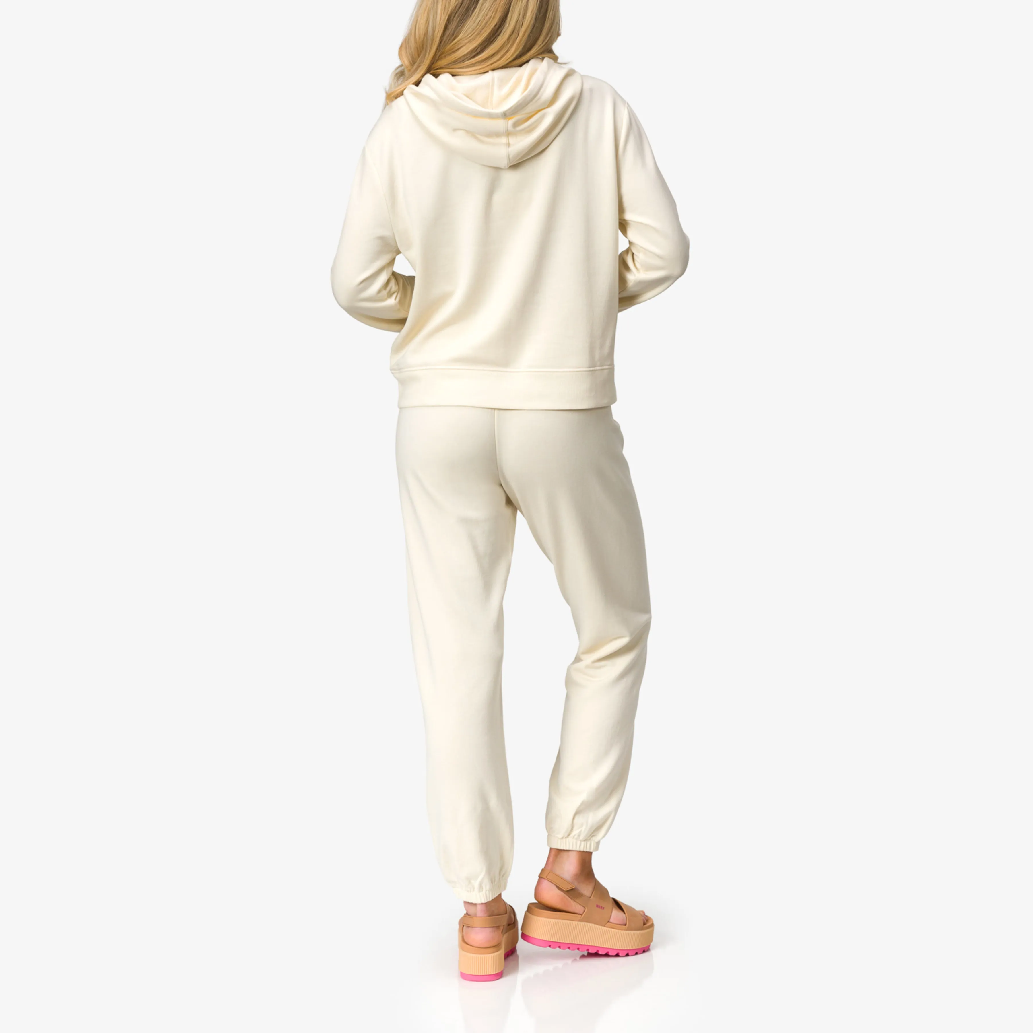 REEF Cozy Pullover Hoodie