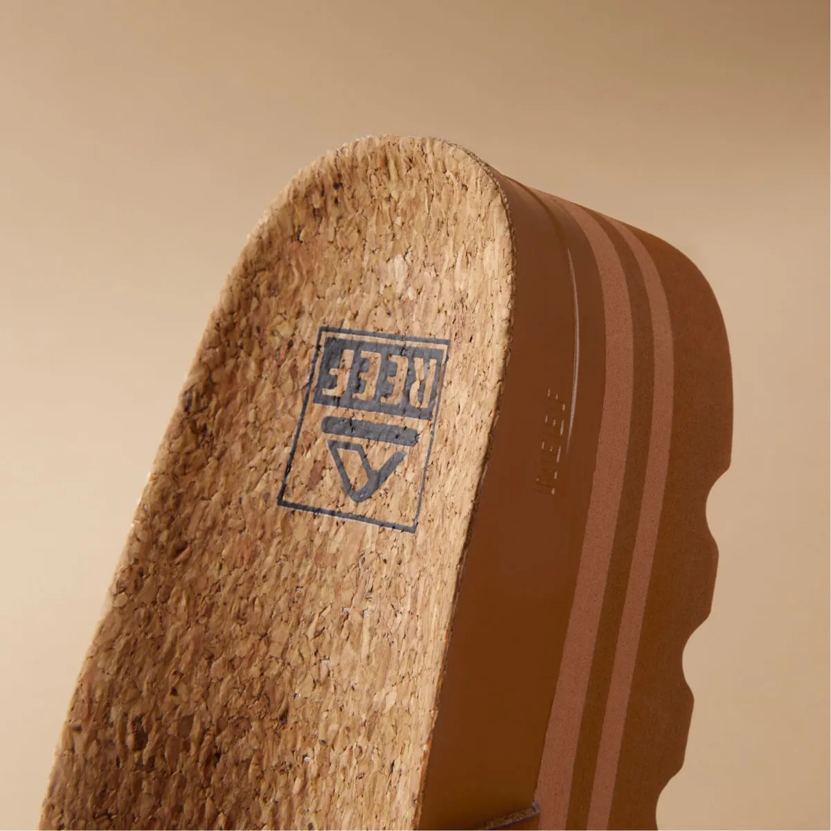 REEF Cushion Vista Hi