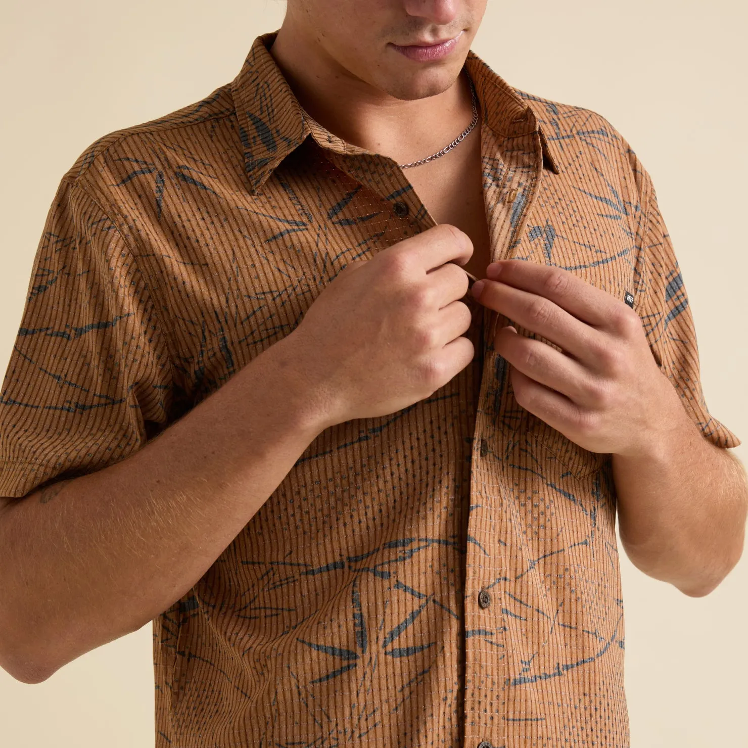 REEF Stanley Ss Wvn Shirt