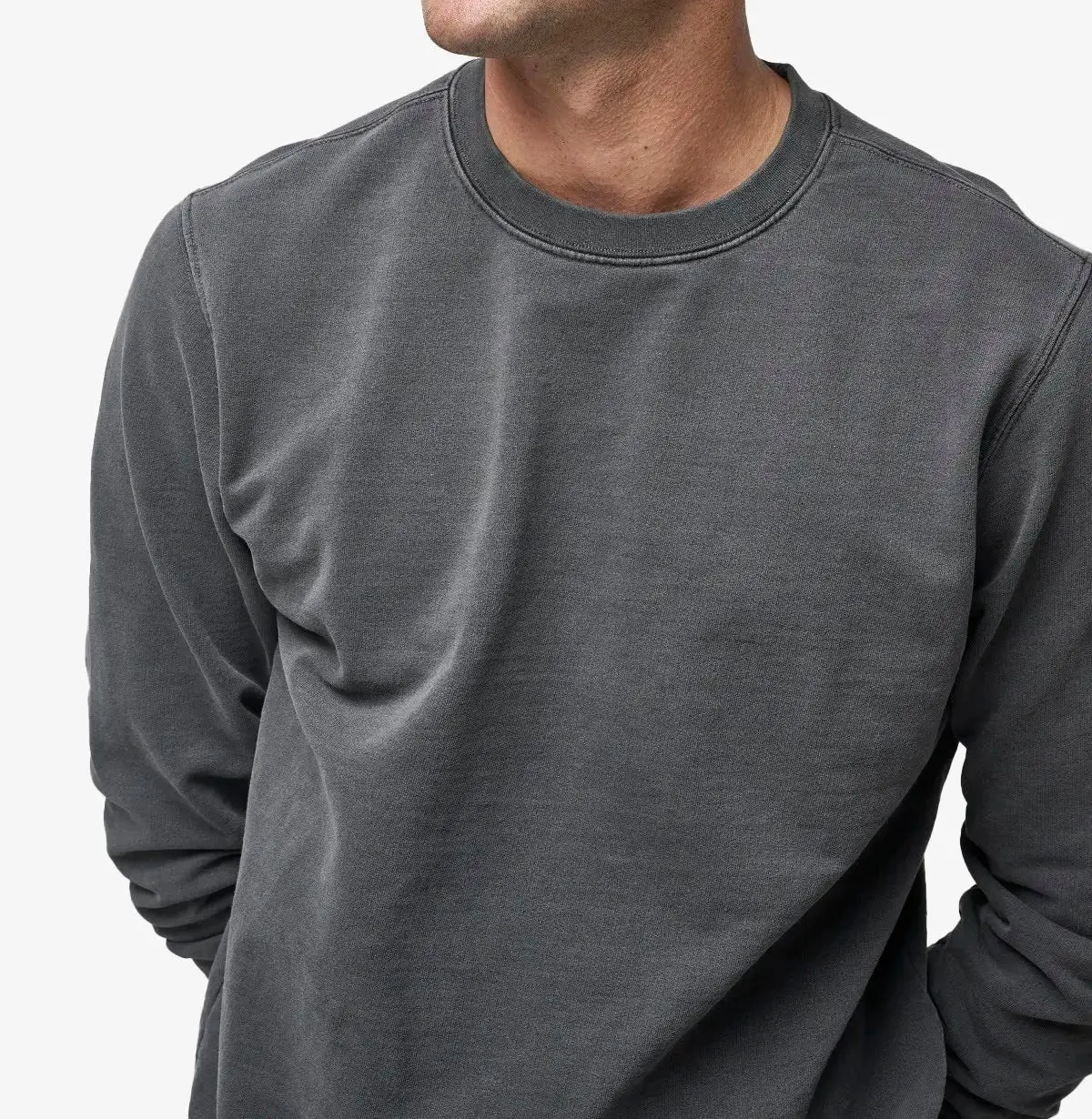 REEF Vivas Crewneck Pullover